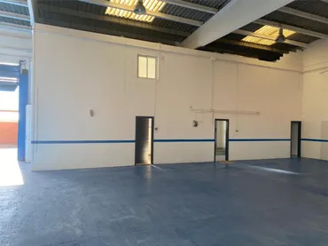 Nave Industrial en  Carrer Cementiri Nou 9 - Foto 4