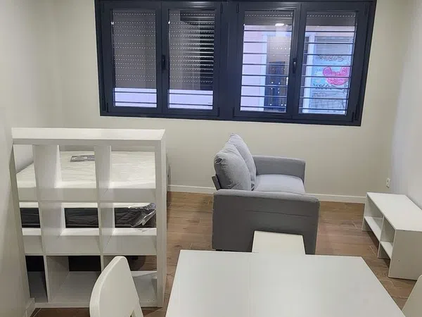 Estudio en Rosa Menéndez, 31