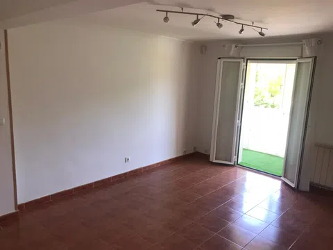 Piso en calle Puerto del Bruch, 31