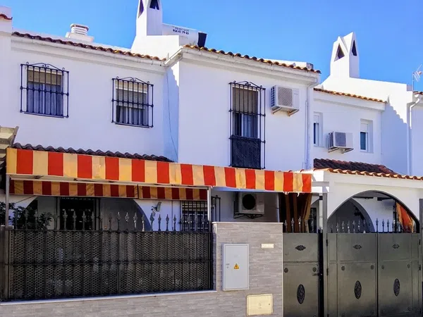 Chalet adosado en Calle Sarga, 18 - Foto 3