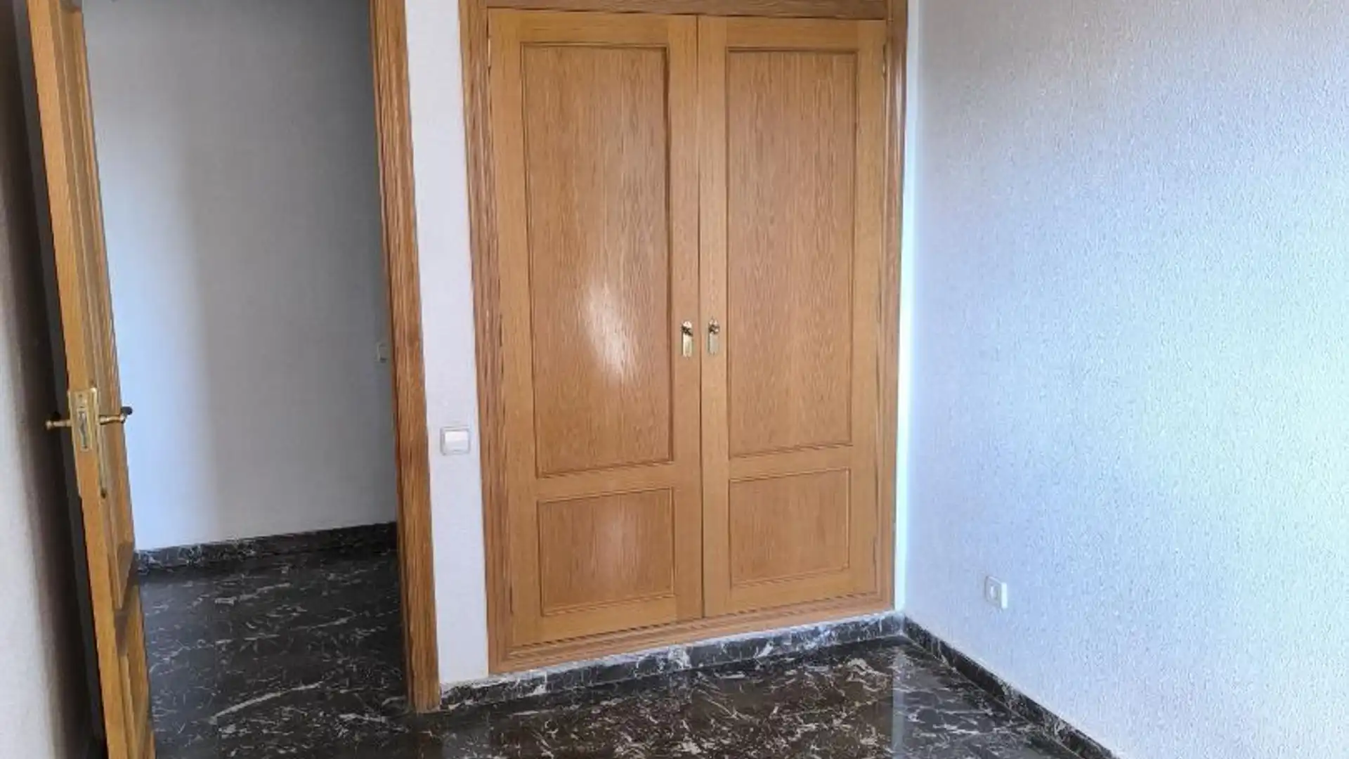 Piso en  Calle Historiador Juan Torres Fontes 13 - Foto 2