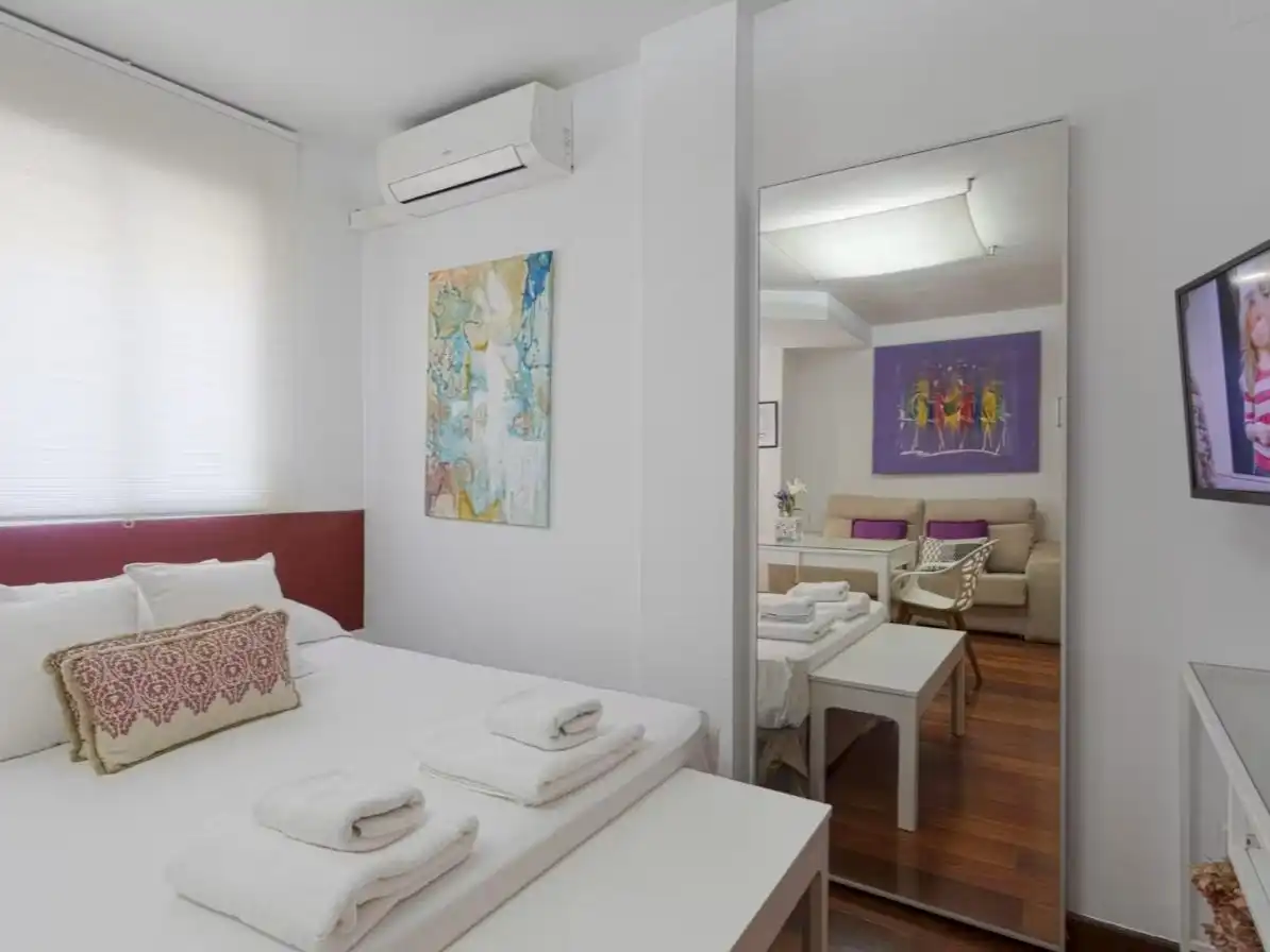Estudio en  Paseo Reding 25 - Foto 2