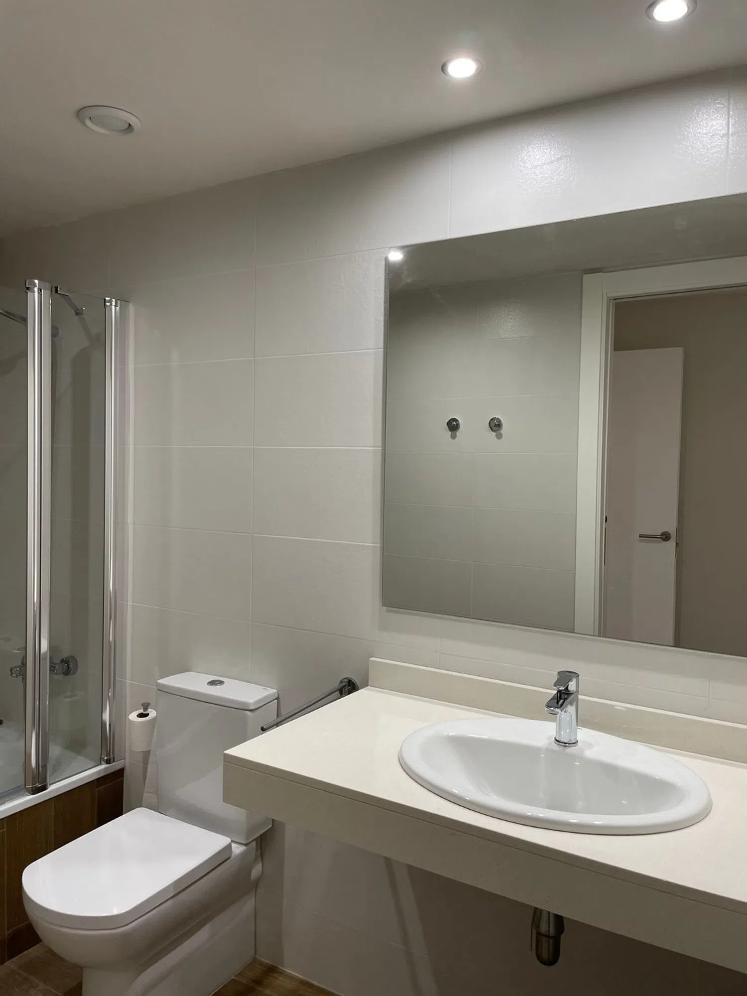 Piso en avenida de la Mare de Déu de Montserrat, 27 - Foto 14