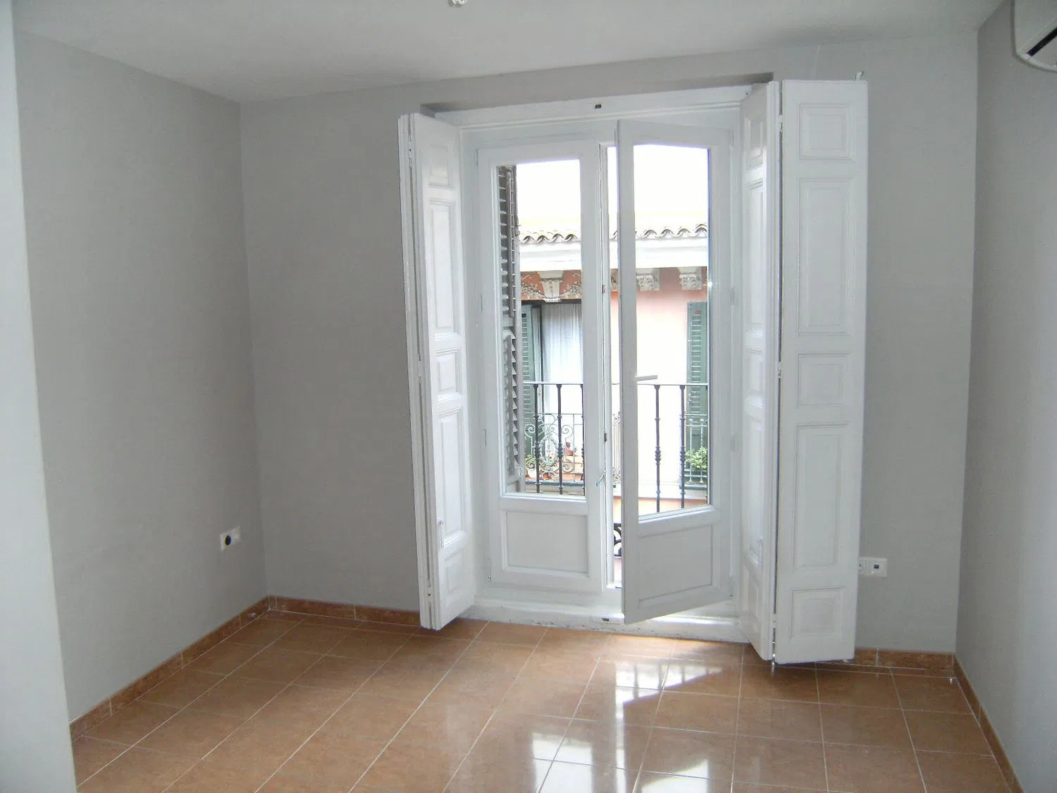 Piso en calle de cervantes, 16 - Foto 1