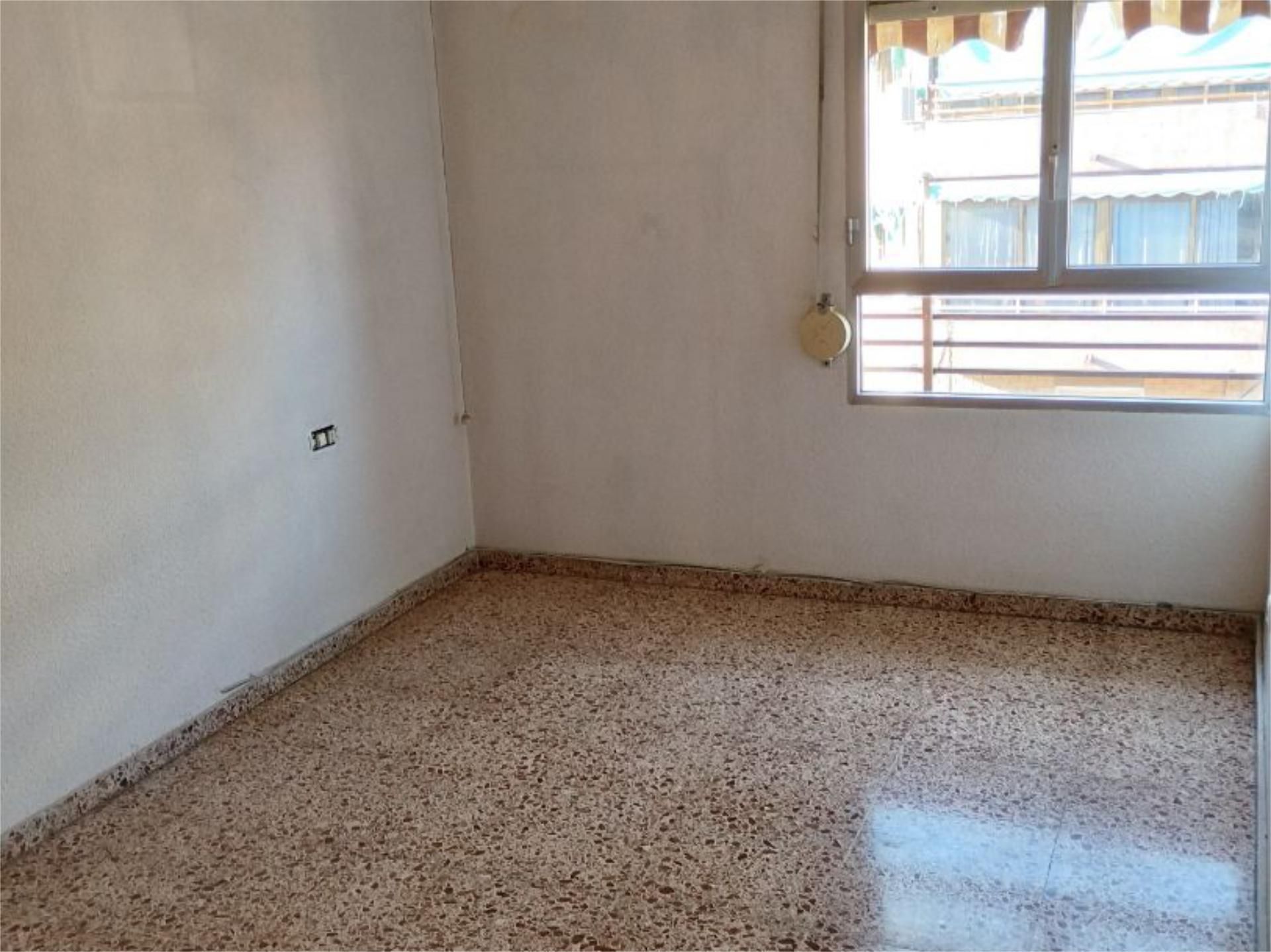 Piso en  Carrer Olof Palme 17 - Foto 3