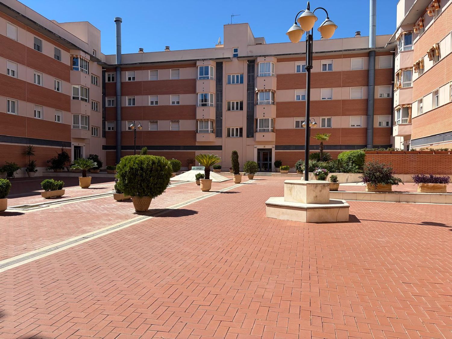 Piso en avenida del Gran Capitán, 47 - Foto 1