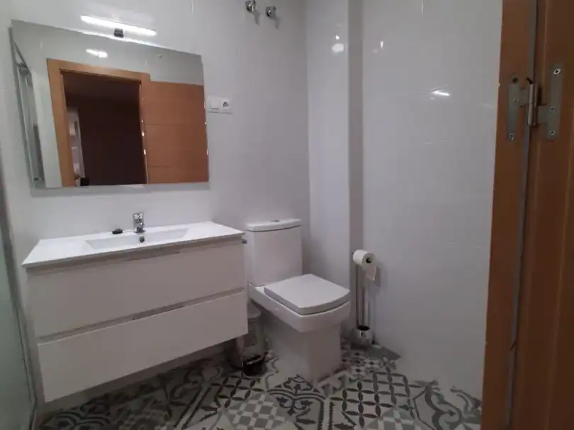 Piso en  Calle López Domínguez 1 - Foto 3