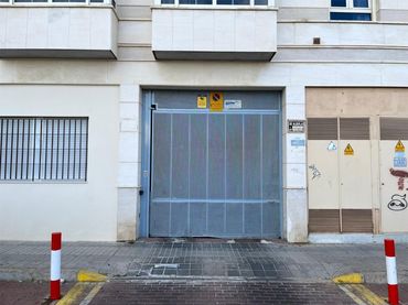 Garaje en  Calle José Dámaso Pepete 9 - Foto 1
