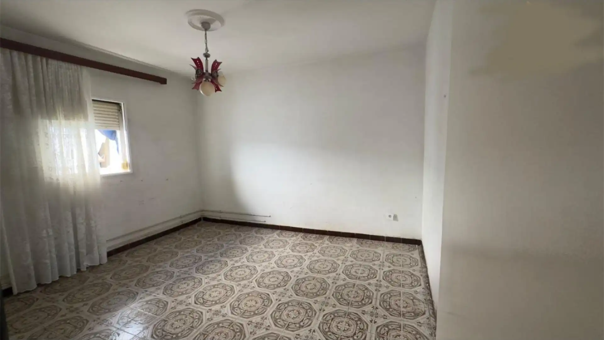 Piso en  Avenida de la Paz 10 - Foto 10