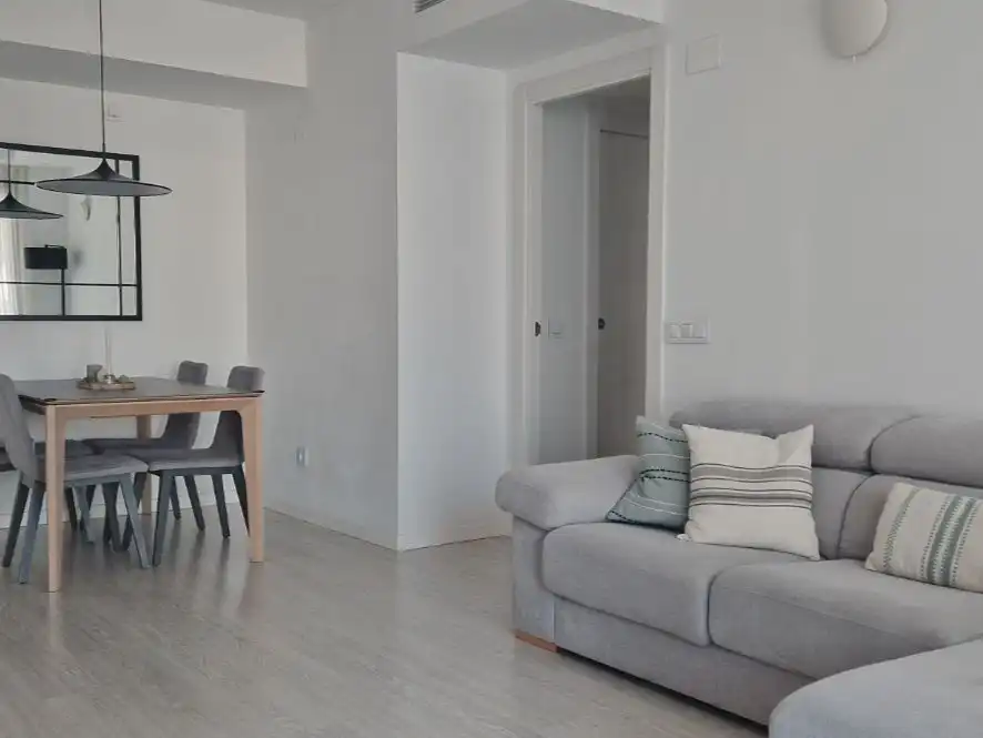 Piso en  Carrer de Rosa Leveroni Valls 18 - Foto 4