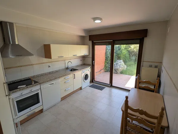 Chalet adosado en Calle Monasterio de San Pedro de Alcántara, 91 -105, Girón - Villa del Prado, Girón - Villa del Prado - Foto 6