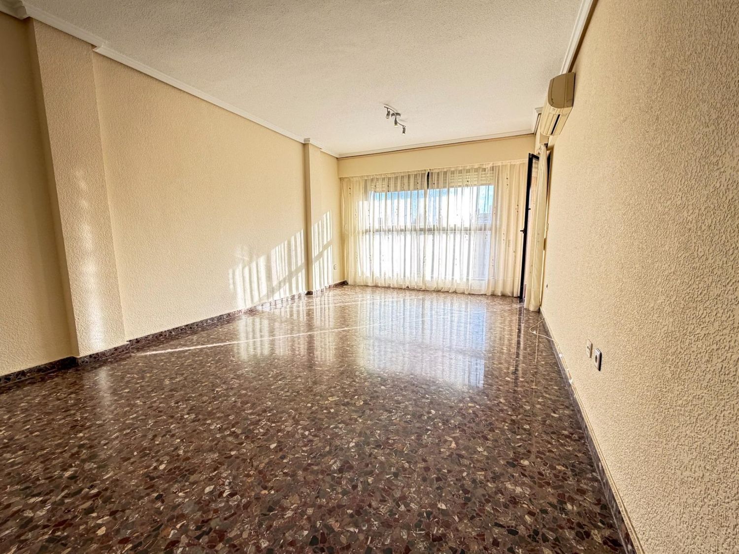 Piso en Calle de la República de Guinea Equatorial, Beteró - Foto 3