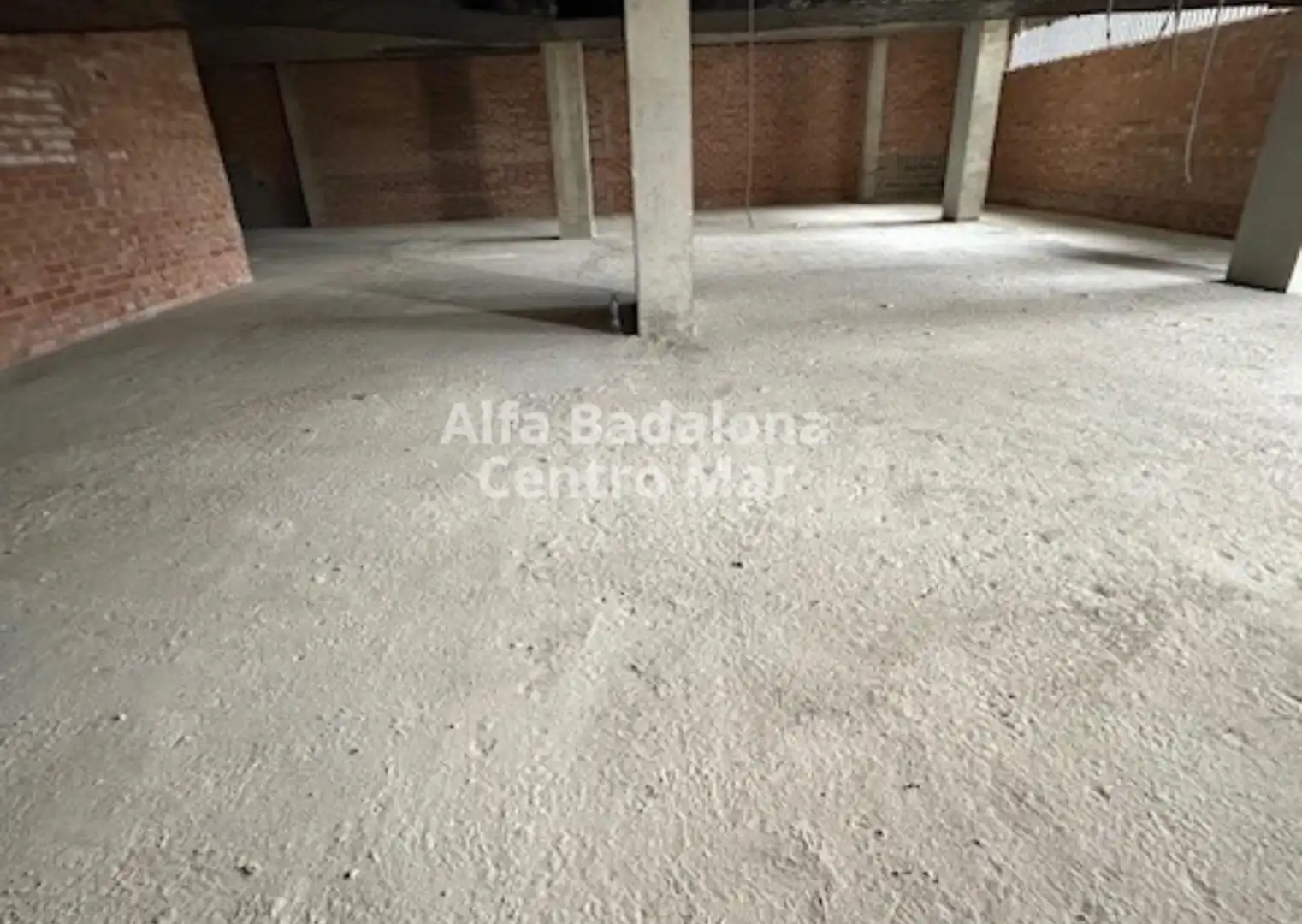 Local comercial en Badalona - Foto 6