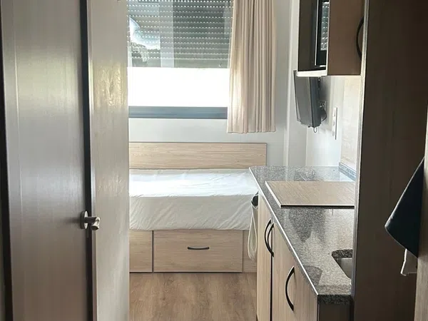 Estudio en avenida Nehemias, 26