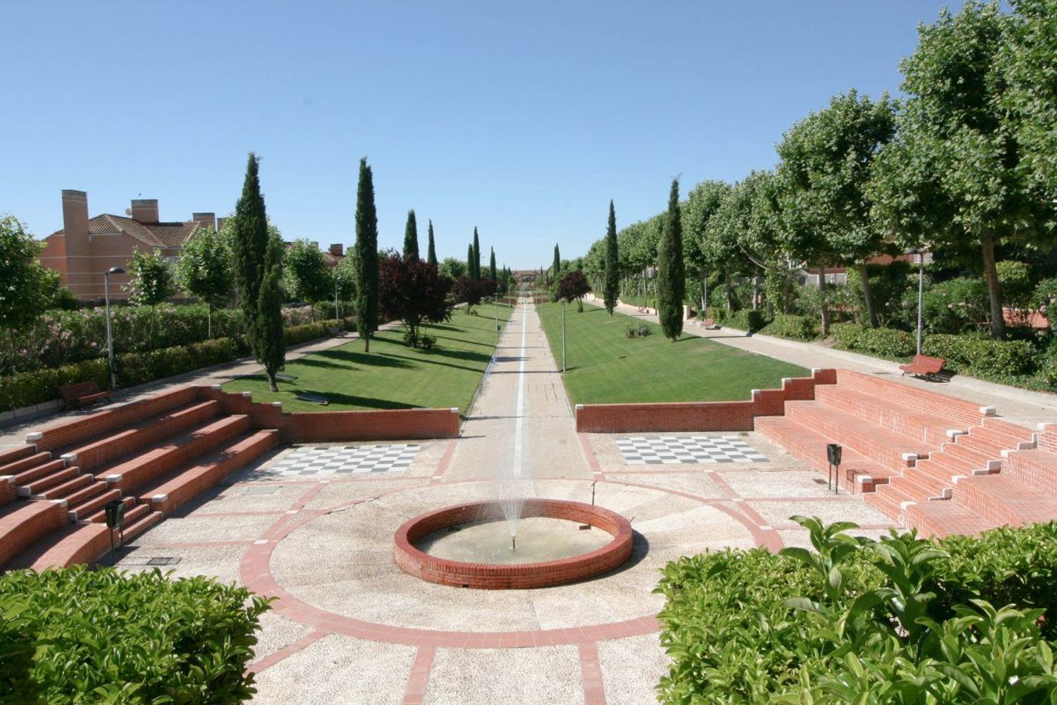 Chalet adosado en plaza de Antonio de Cabezón, 2