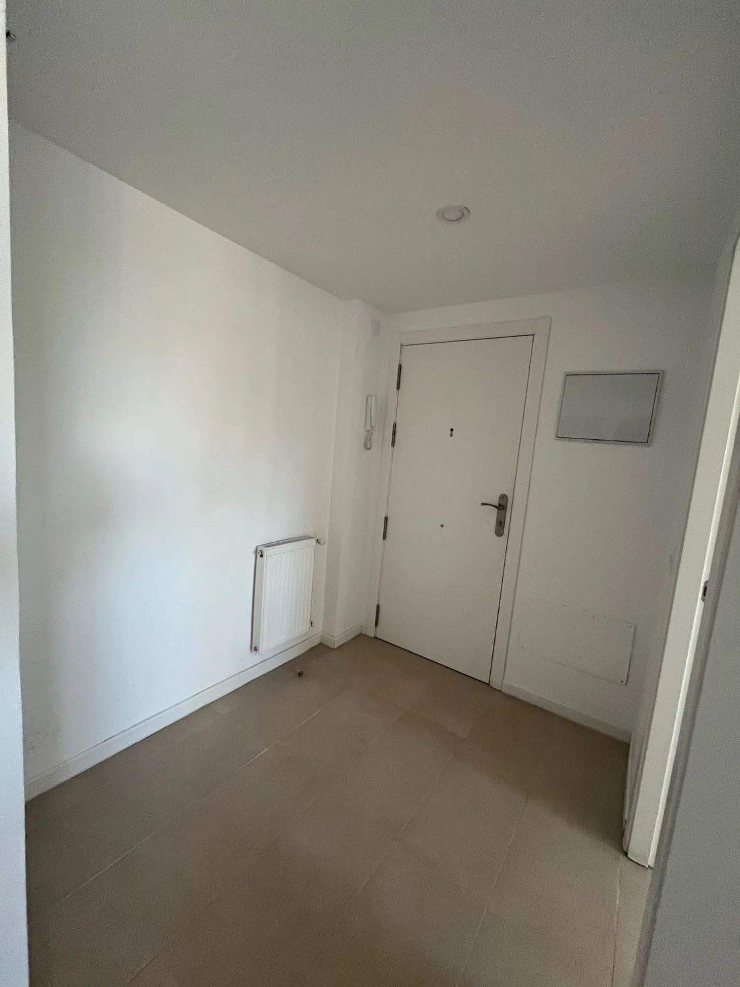 Piso en avenida de Castilla y León, 9 - Foto 1