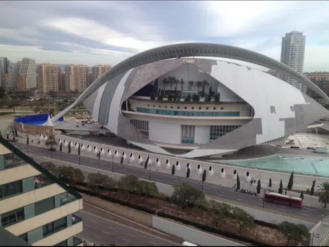Casa independiente en avenida del Professor López Piñero, 4