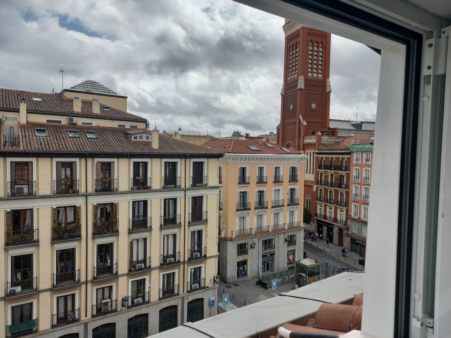 Piso en plaza de Santa Cruz, 5 - Foto 5