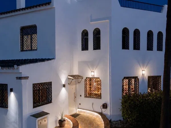 Chalet adosado en Calle Sirio, 59, Los Naranjos - Foto 1
