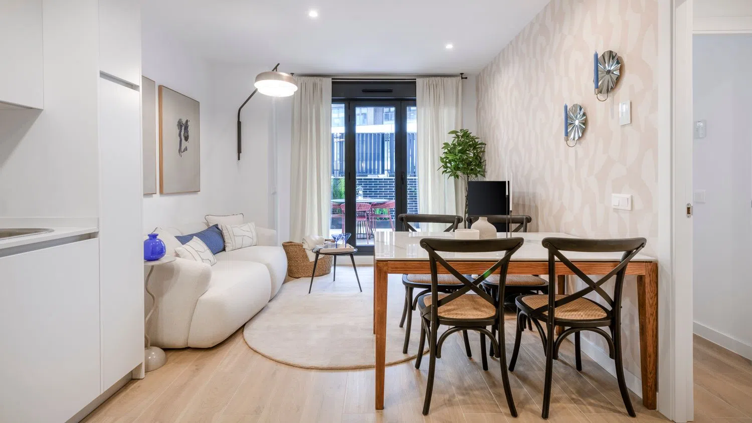 Piso en calle Casimiro Mahou Bierhans, 27 - Foto 1