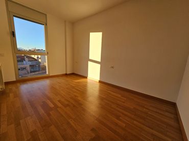 Piso en  Passeig del Vint-i-dos de Juliol - Foto 8