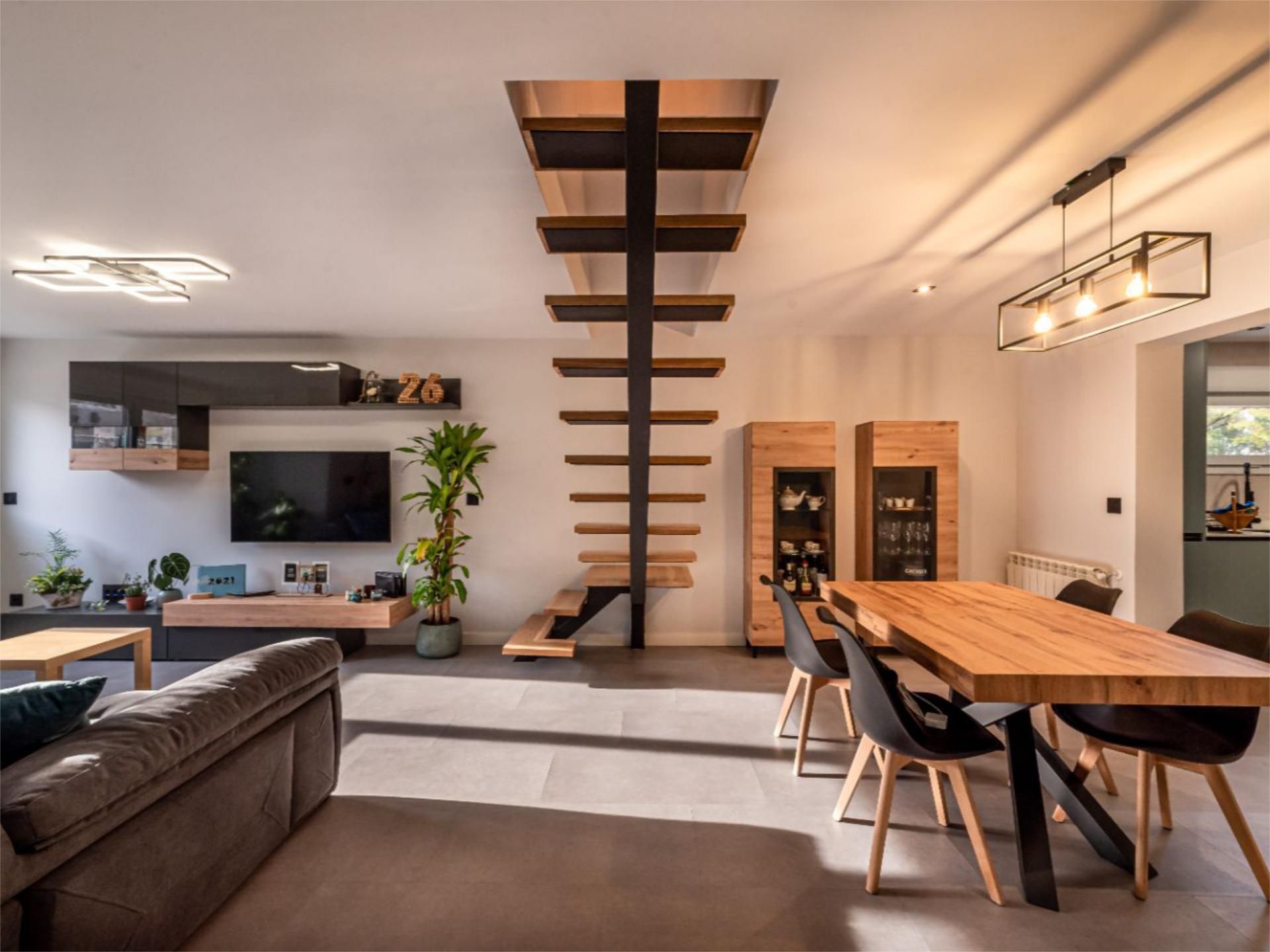 Casa adosada en  Calle Santa Teresa de Jesús 1 - Foto 1