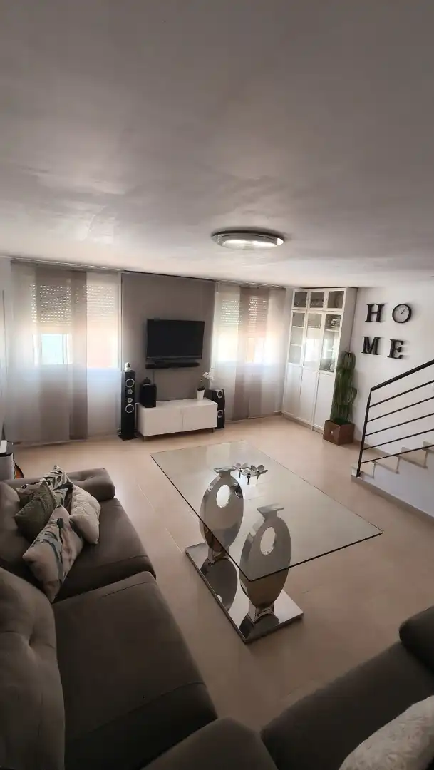 Dúplex en  Calle Luis Pérez Ponce 27 - Foto 6