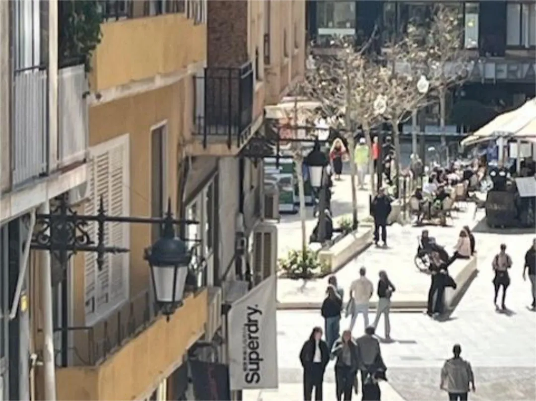 Piso en  Carrer Bisbe Tormo 3 - Foto 2