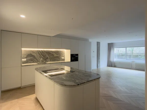 Piso en paseo de La Habana, 169