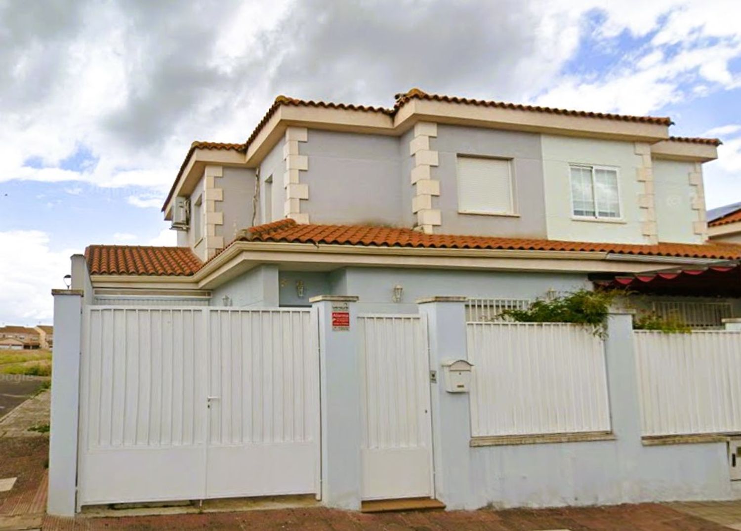 Chalet pareado en Poblete - Foto 2