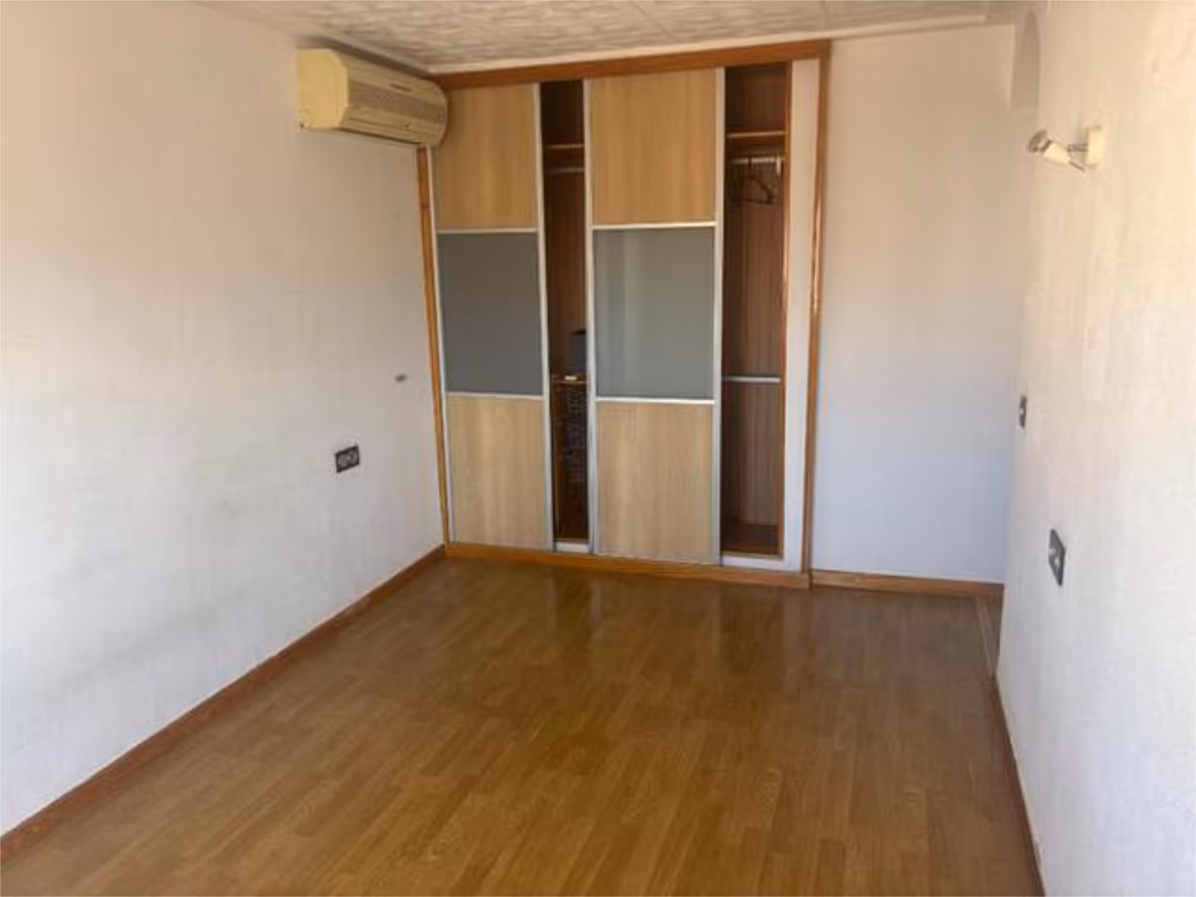 Piso en Escorxador - Foto 4
