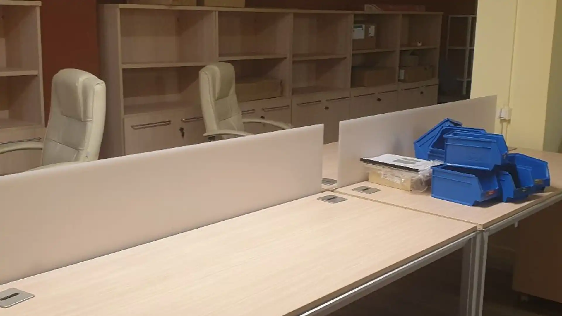 Local comercial en  Carrer d'Antoni Gaudí 10 - Foto 1