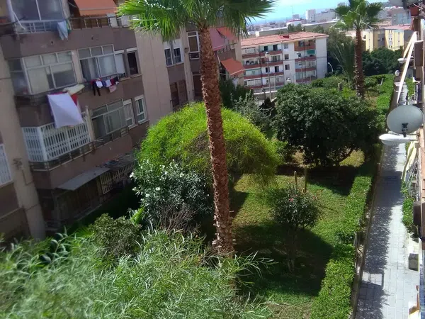 Piso en calle Benimantell, 16