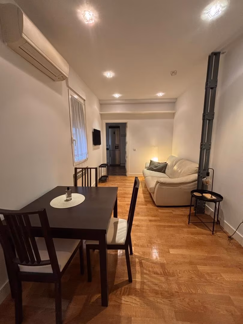 Piso en  Calle de Narváez 62 - Foto 2