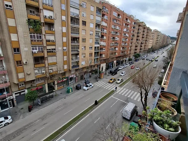 Piso en Avenida de Andalucía, 28 - Foto 2
