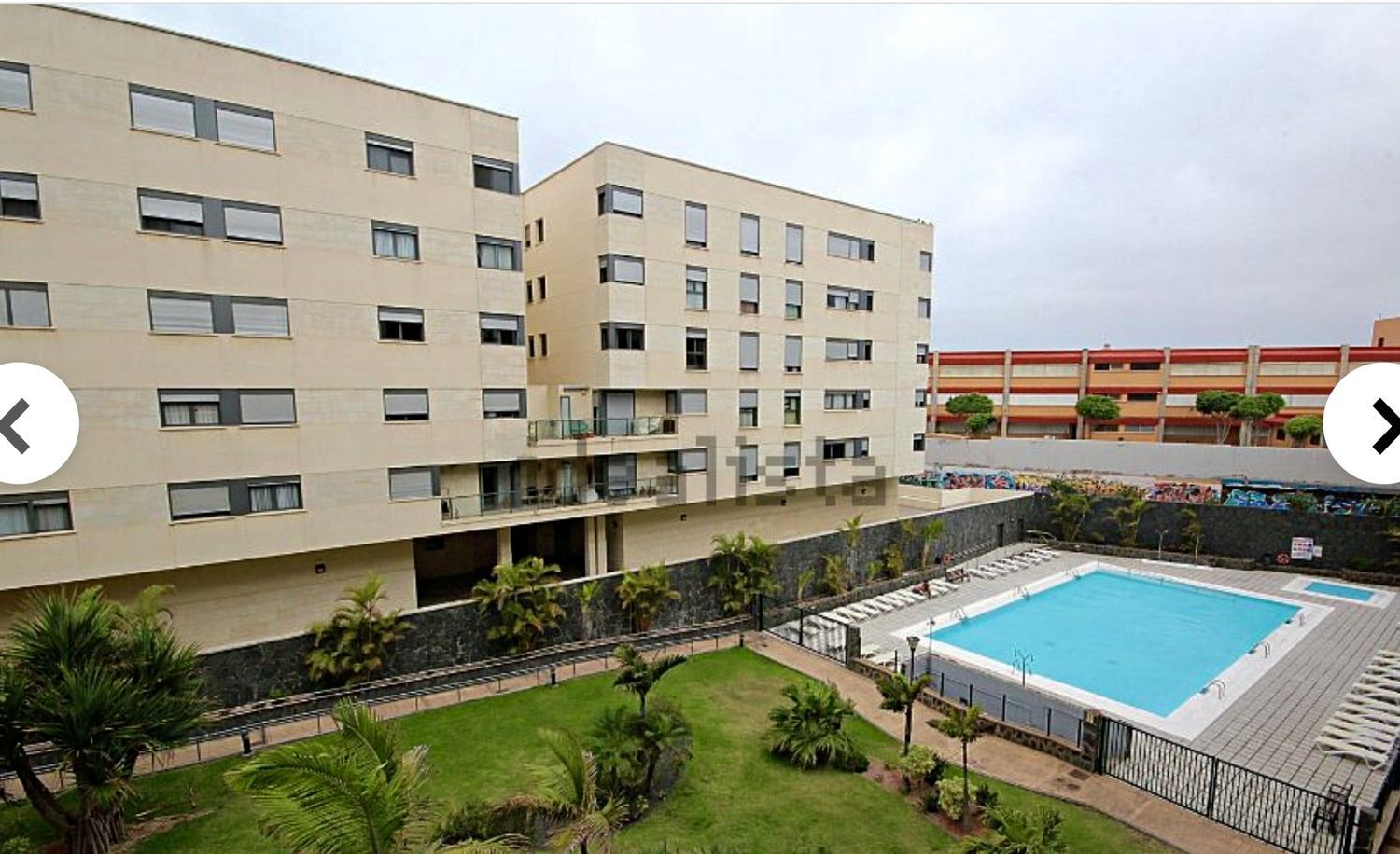 Piso en calle Pintor Juan Guillermo, 10