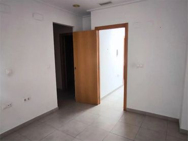 Piso en  Carrer Benjamin Palencia 4 - Foto 8