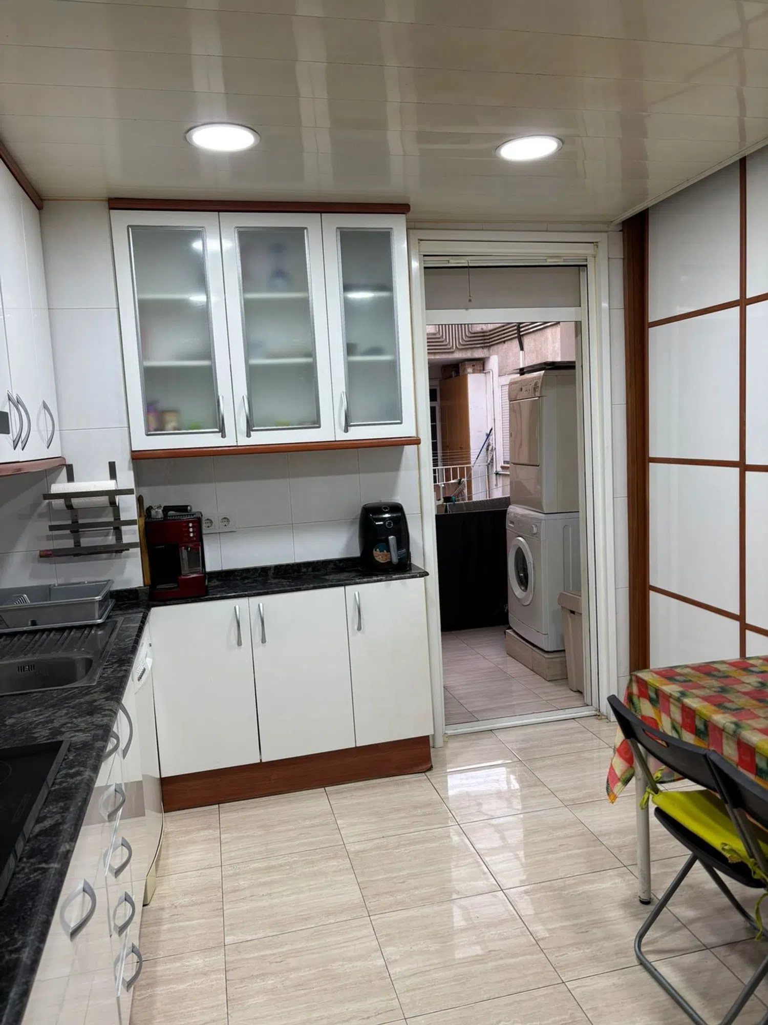 Piso en calle d'Espronceda, 232 - Foto 4