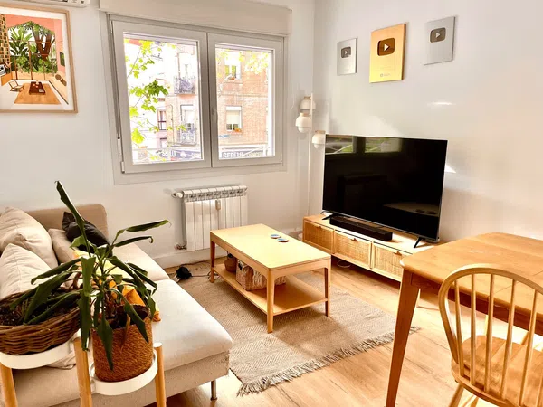 Piso en calle de Jerónima Llorente, 74