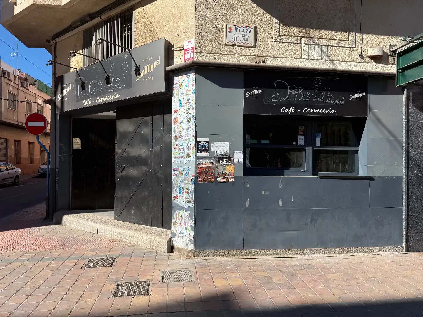 Local comercial en  Calle de la Cruz del Sur 31 - Foto 2