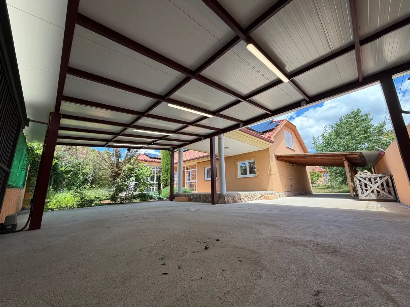 Chalet en  Avenida de los Rosales 1 - Foto 4