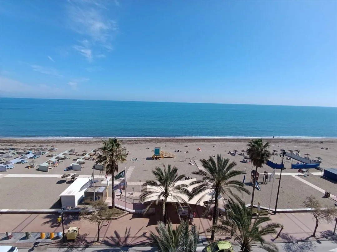 Piso en  Paseo Marítimo Rey de España 17 - Foto 2