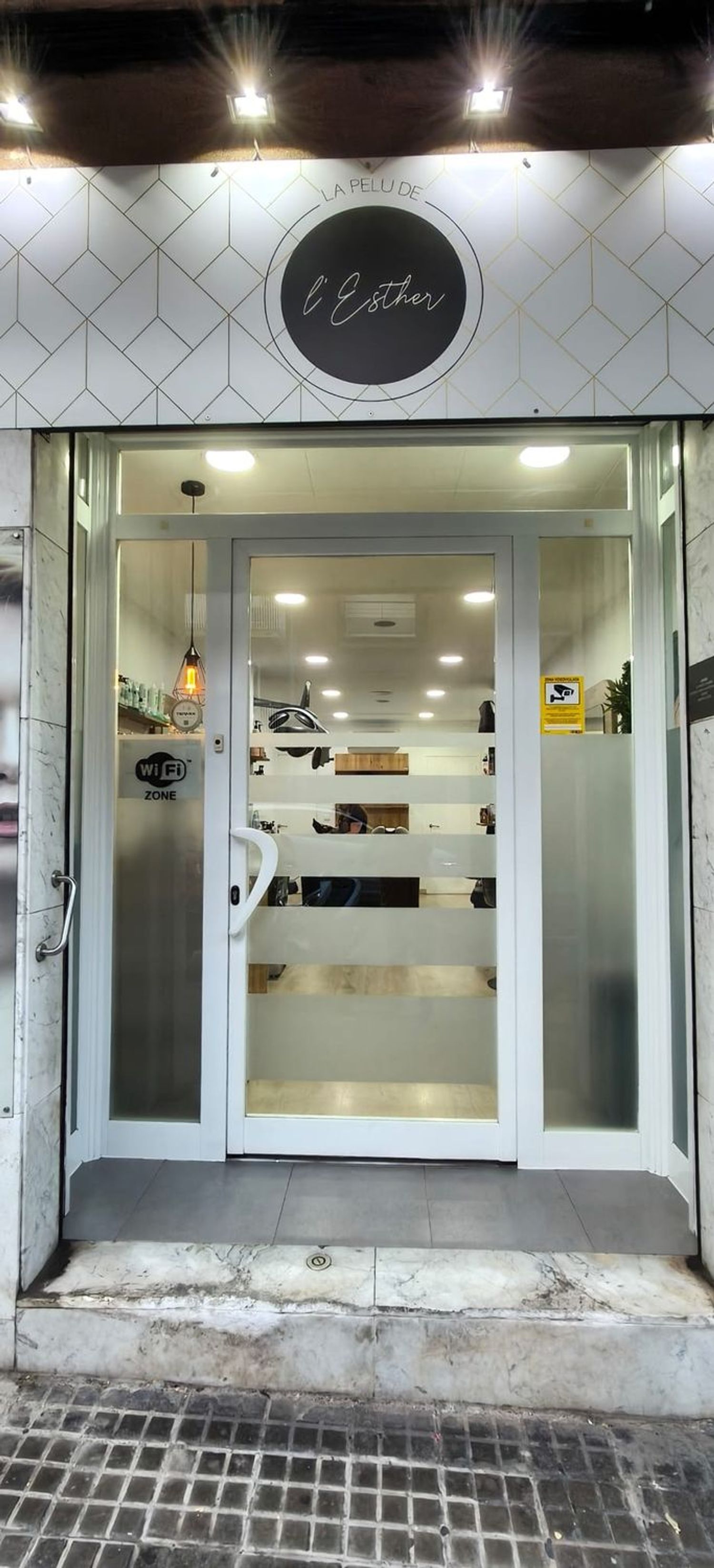 Local en Peluquería en Calle de Miquel Vives, 95, Escoles - Foto 15