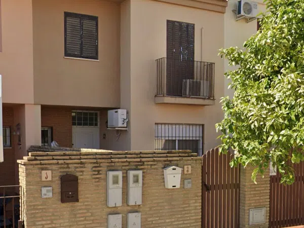 Chalet adosado en Calle Fray Francisco Vázquez, 9 - Foto 1