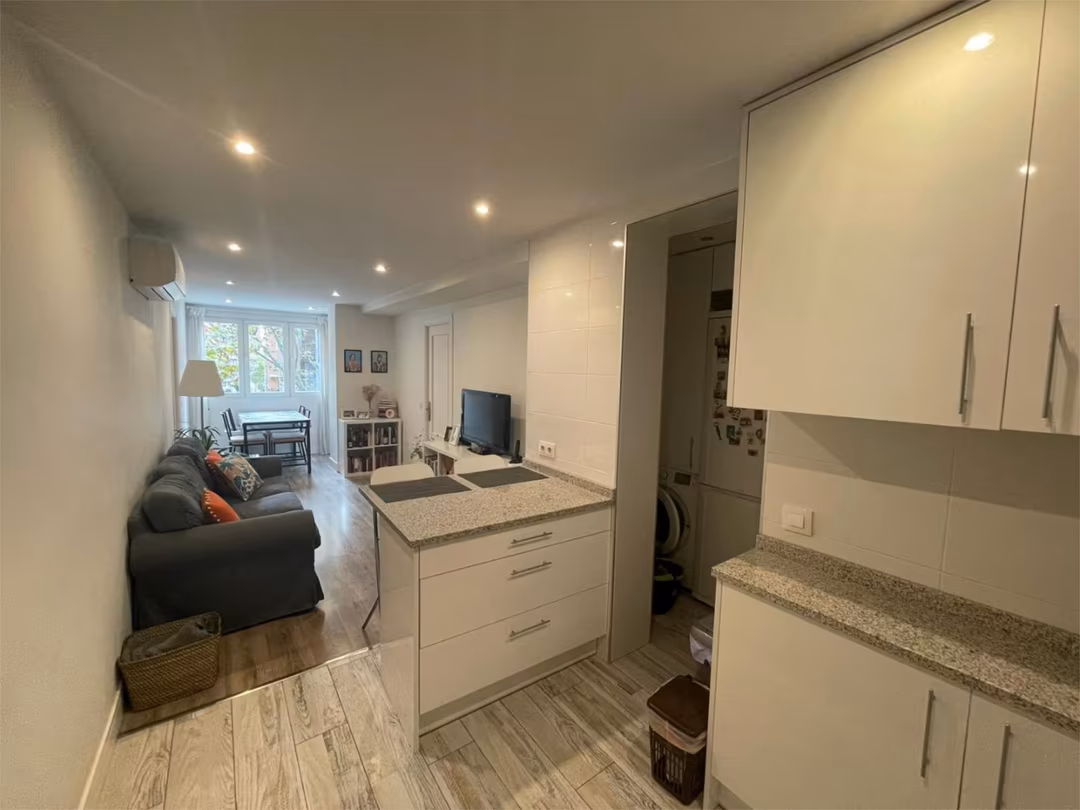 Piso en  Calle de Clara del Rey 39 - Foto 2