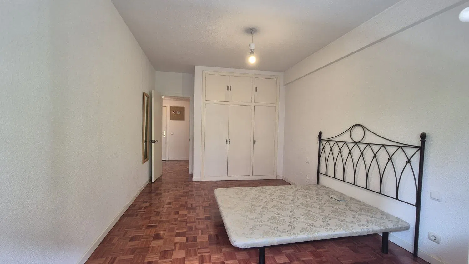 Piso en calle Clara del Rey, 27 - Foto 4