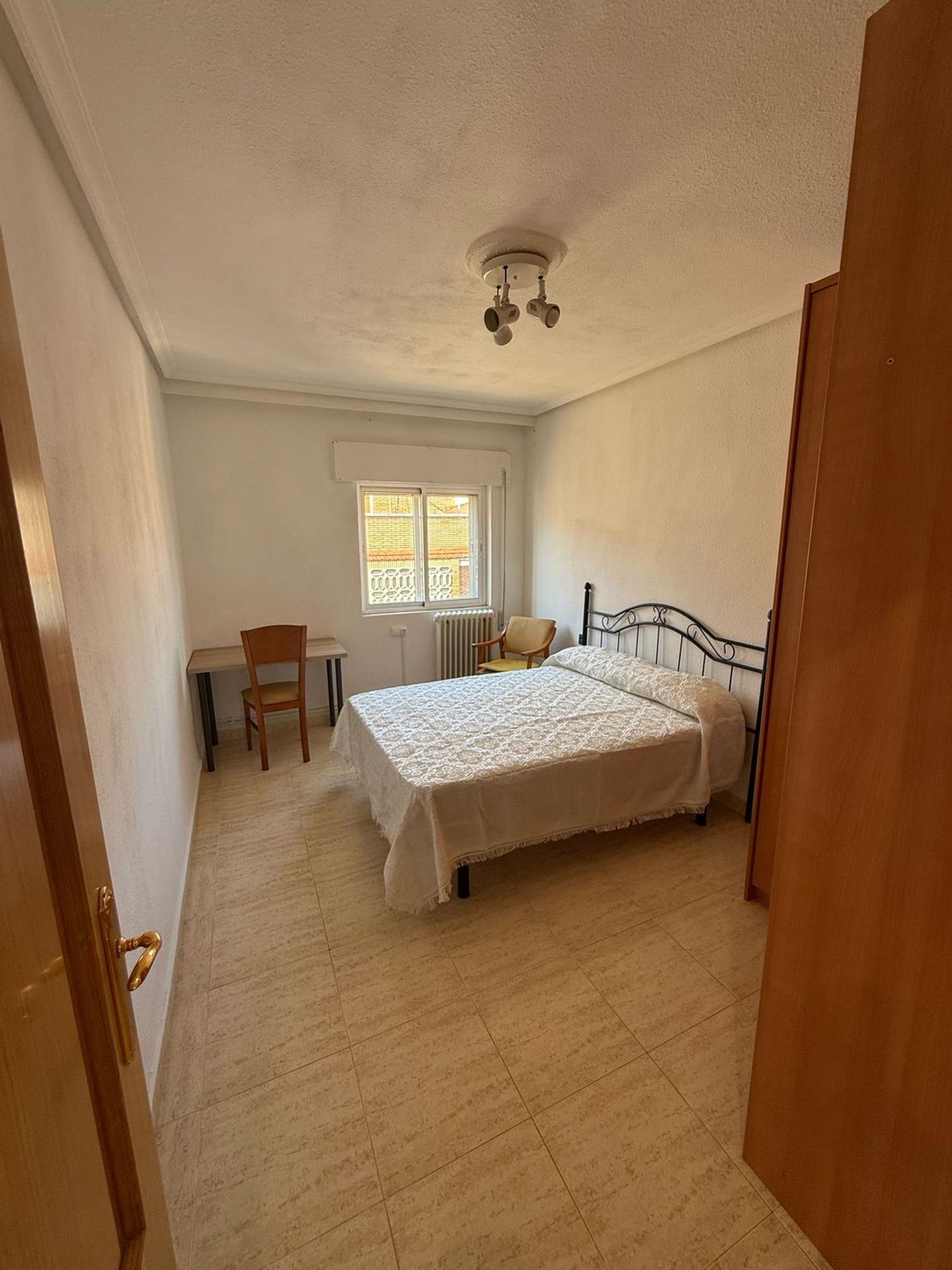 Piso en Calle Vitigudino, 31 -37, Carmelitas - Foto 5