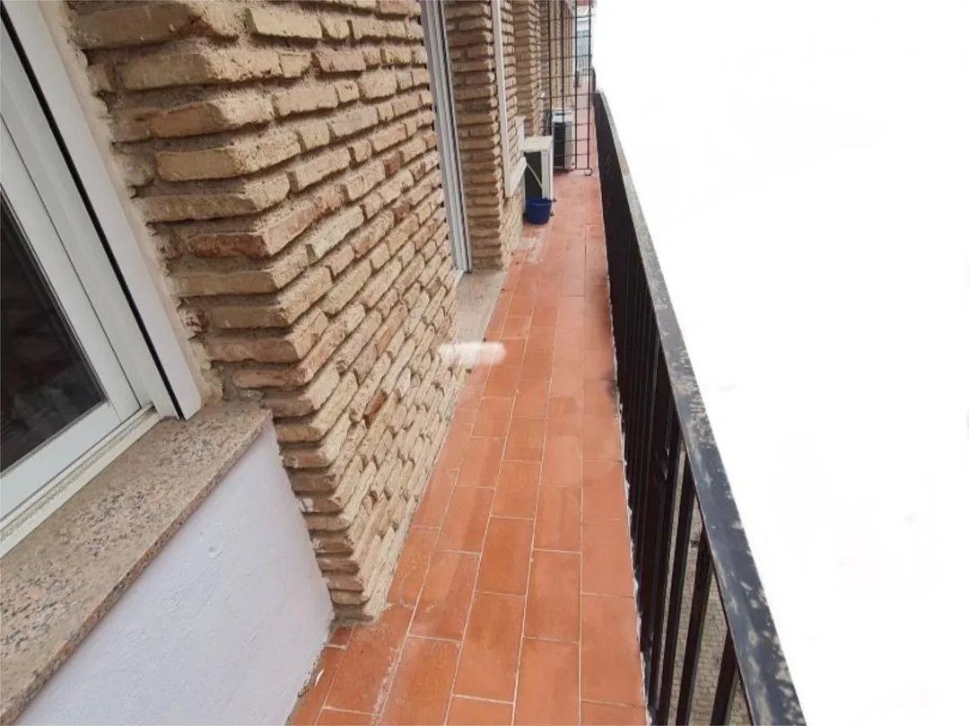 Piso en  Calle Jesús y María 14 - Foto 1