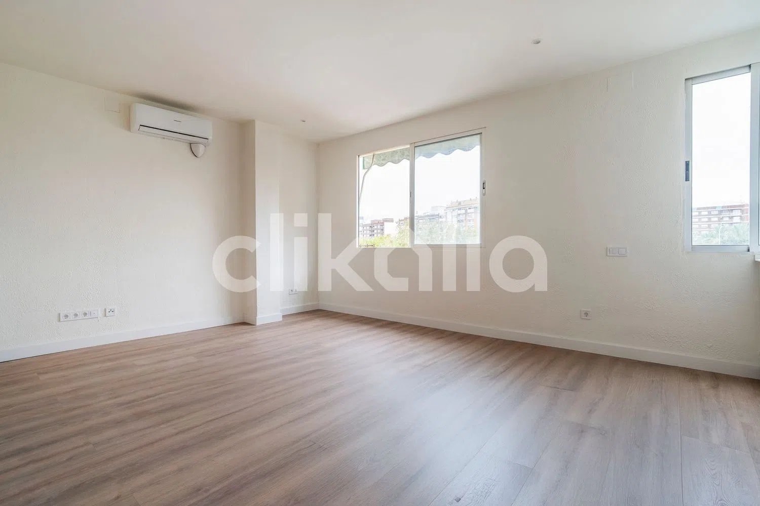 Piso en calle de Planas - Foto 1