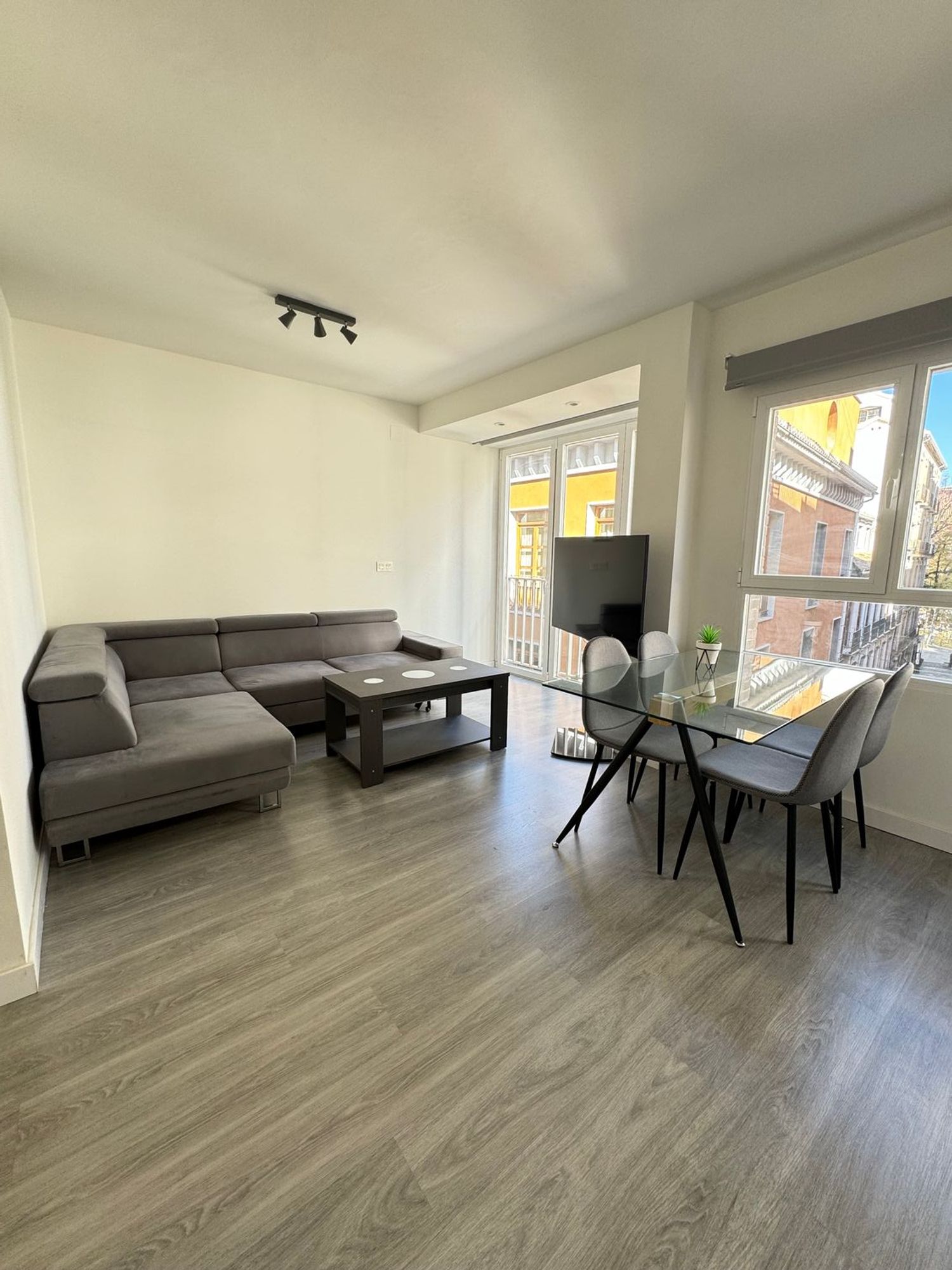 Piso en calle Mesones, 33